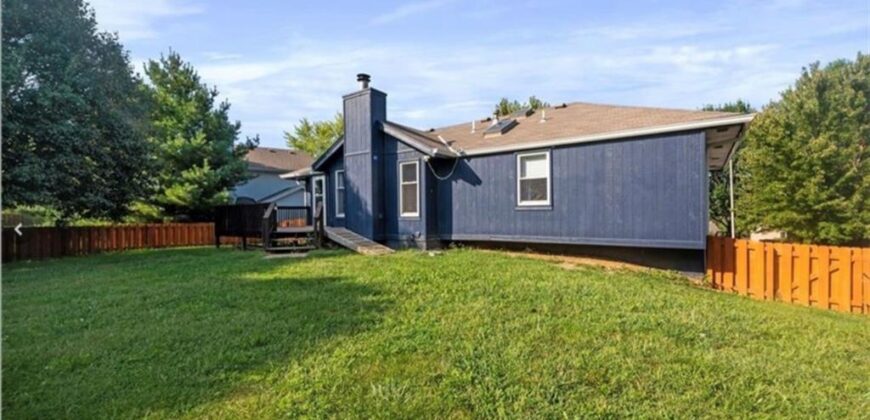 10820 N Kentucky Court, Kansas City, MO 64157