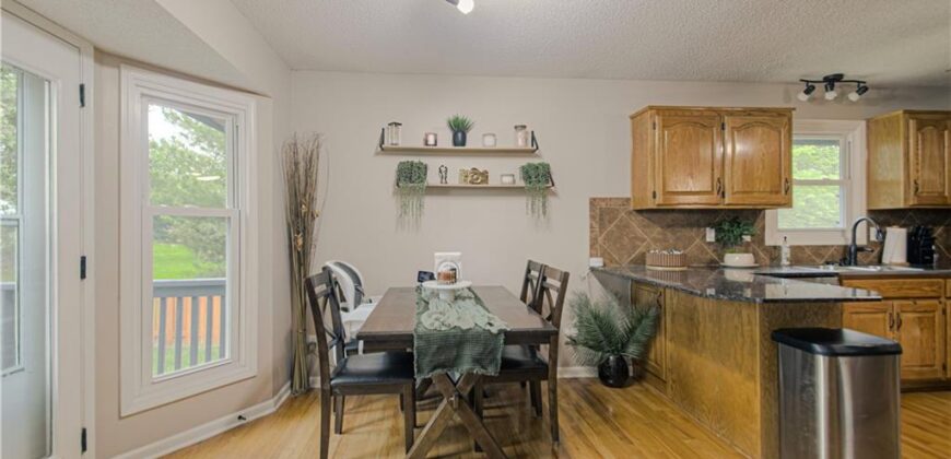 10820 N Kentucky Court, Kansas City, MO 64157