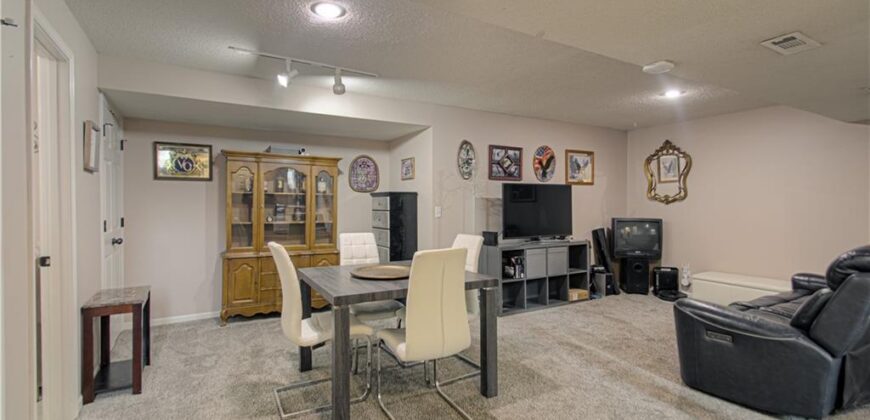 10820 N Kentucky Court, Kansas City, MO 64157