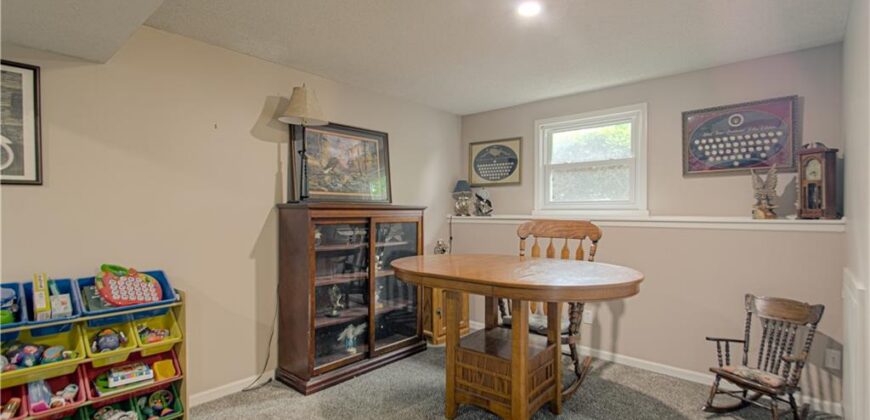 10820 N Kentucky Court, Kansas City, MO 64157