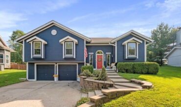 10820 N Kentucky Court, Kansas City, MO 64157