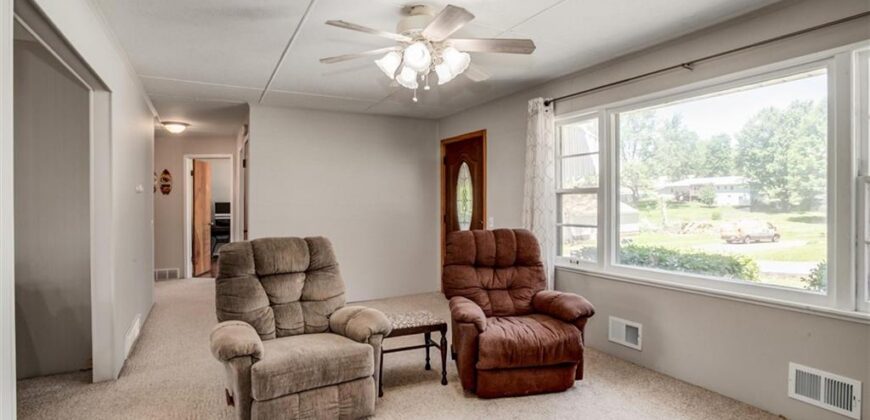 107 NE 72 nd Terrace, Gladstone, MO 64118