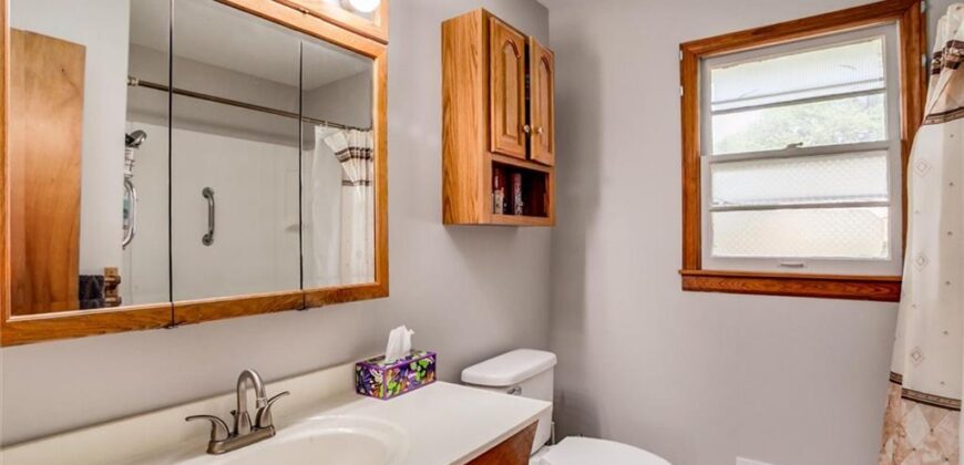 107 NE 72 nd Terrace, Gladstone, MO 64118