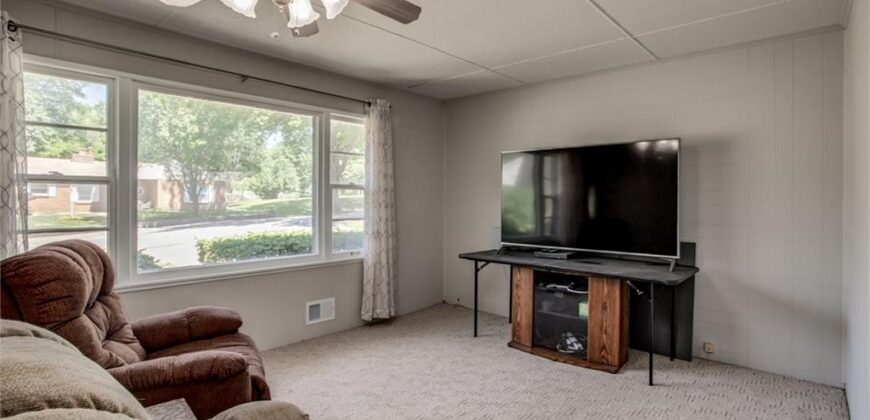 107 NE 72 nd Terrace, Gladstone, MO 64118