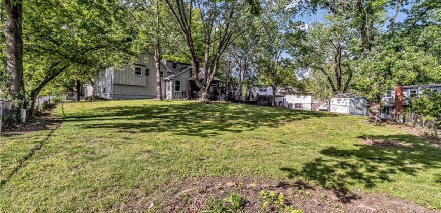 1405 NE 99th Street, Kansas City, MO 64155
