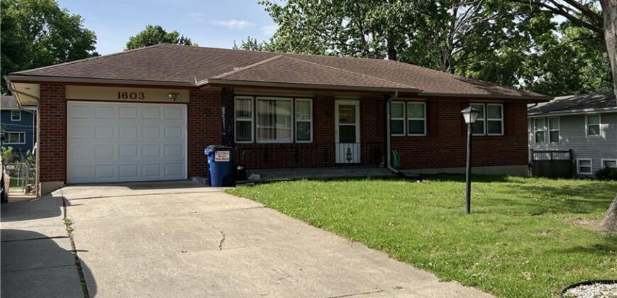 1603 NE 75th Street, Gladstone, MO 64118