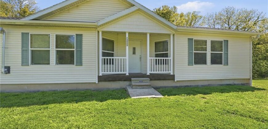 33555 Brown Road, Rushville, MO 64484