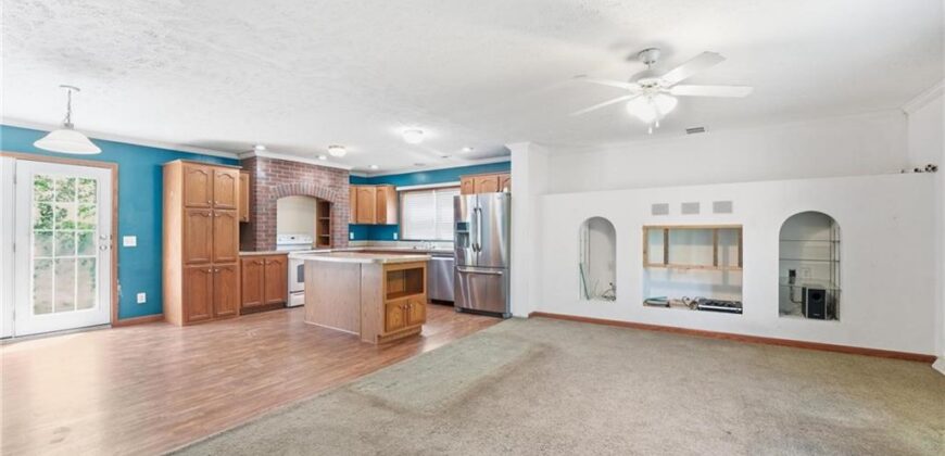 33555 Brown Road, Rushville, MO 64484