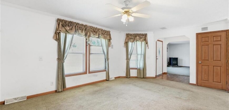 33555 Brown Road, Rushville, MO 64484