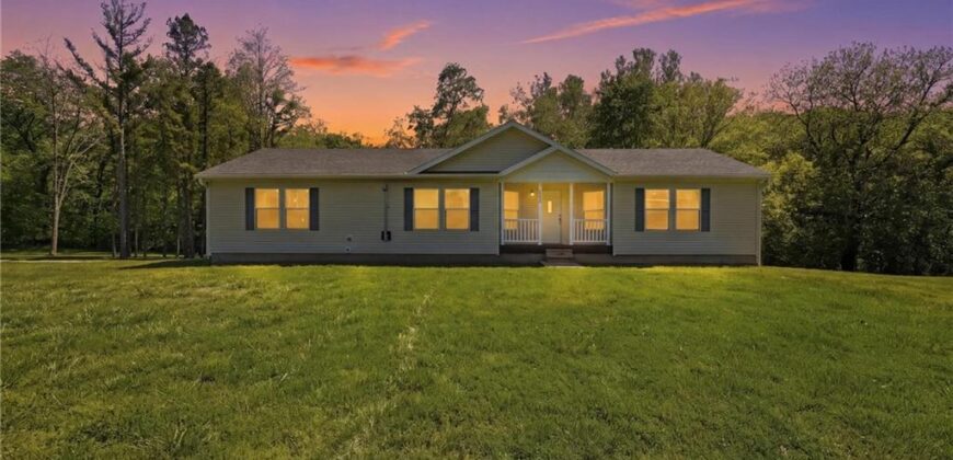 33555 Brown Road, Rushville, MO 64484