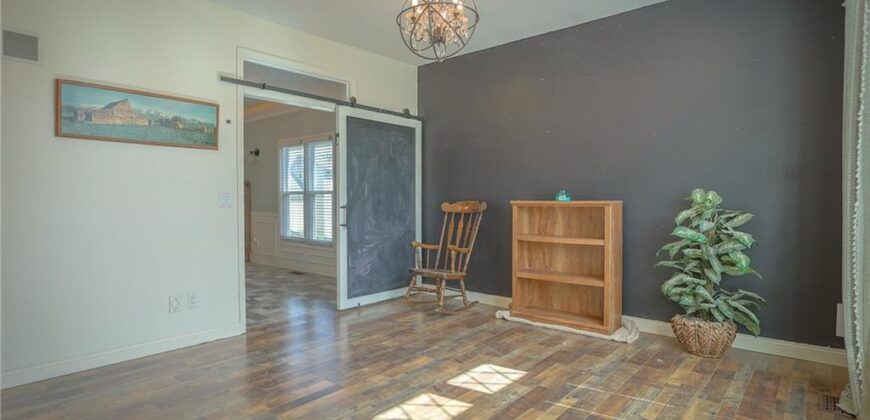 1437 Coventry Lane, Liberty, MO 64068