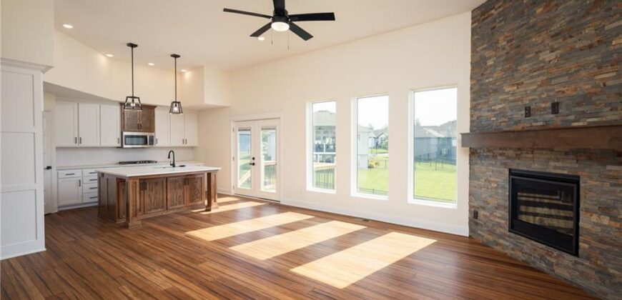 2211 Prairie Creek Drive, Kearney, MO 64060