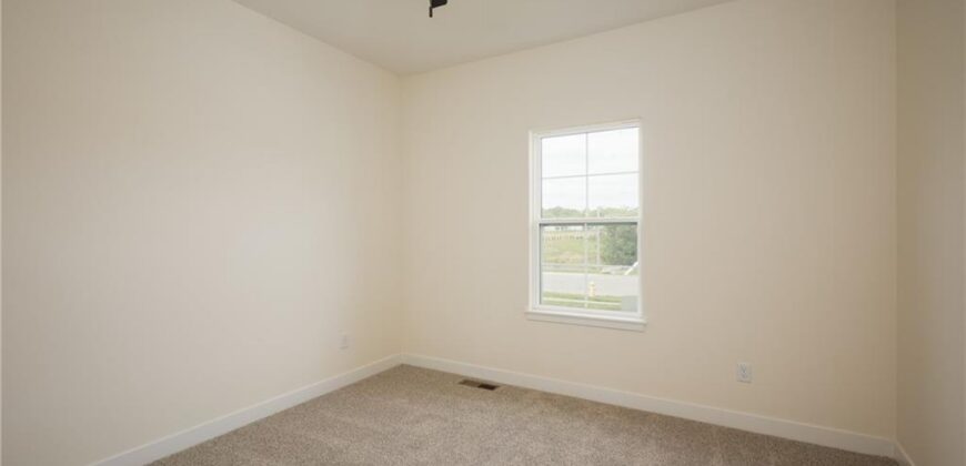 2211 Prairie Creek Drive, Kearney, MO 64060