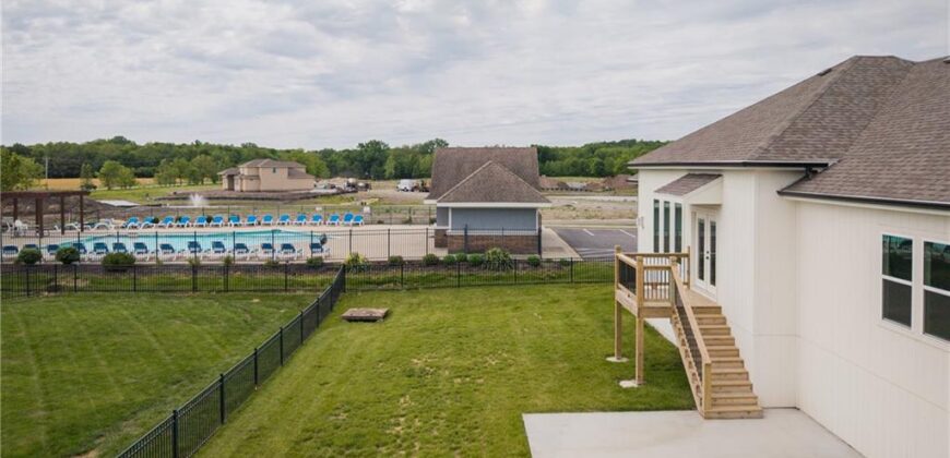 2211 Prairie Creek Drive, Kearney, MO 64060