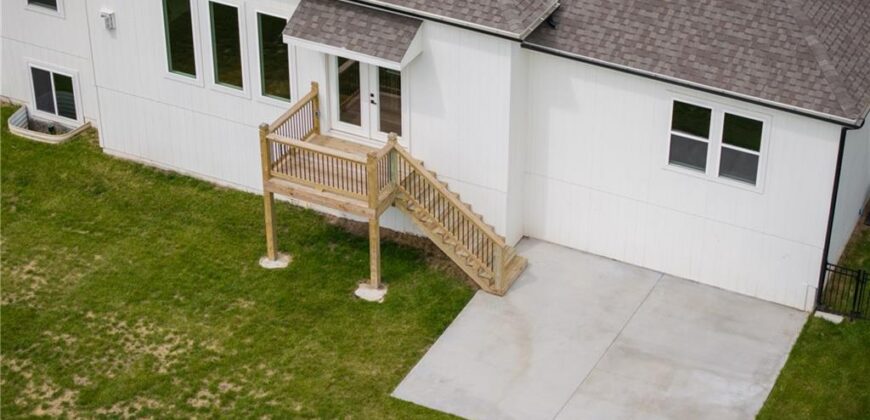 2211 Prairie Creek Drive, Kearney, MO 64060