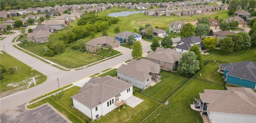 2211 Prairie Creek Drive, Kearney, MO 64060
