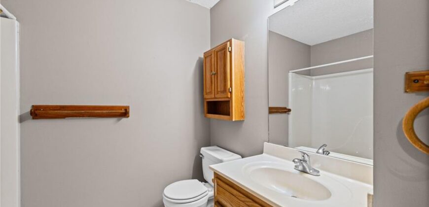 1904 Quail Ridge Drive, Liberty, MO 64068