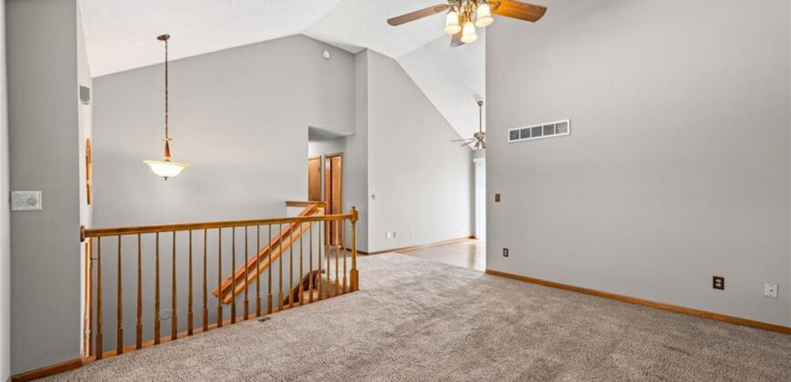 1904 Quail Ridge Drive, Liberty, MO 64068