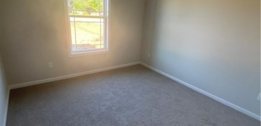 1600 Cottonwood Creek Avenue, Kearney, MO 64060