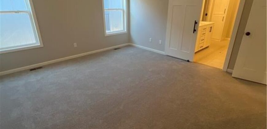 1600 Cottonwood Creek Avenue, Kearney, MO 64060