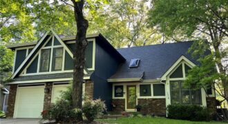 7130 N Woodland Avenue, Gladstone, MO 64118