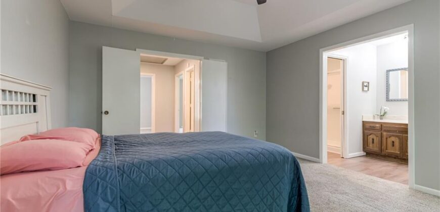 600 NW 66th Street, Kansas City, MO 64118