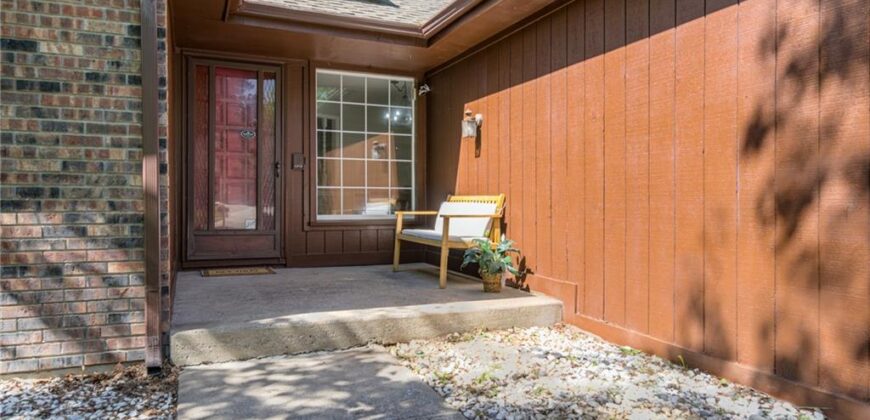 600 NW 66th Street, Kansas City, MO 64118