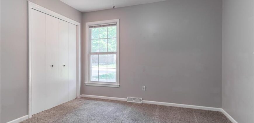 600 NW 66th Street, Kansas City, MO 64118
