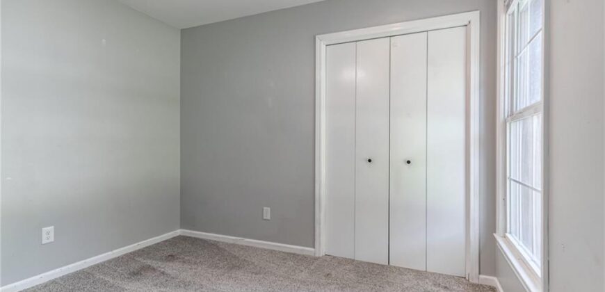 600 NW 66th Street, Kansas City, MO 64118