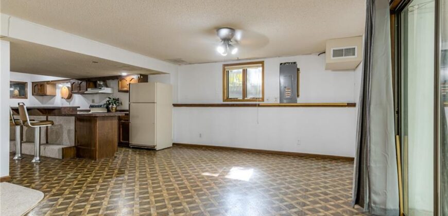 600 NW 66th Street, Kansas City, MO 64118