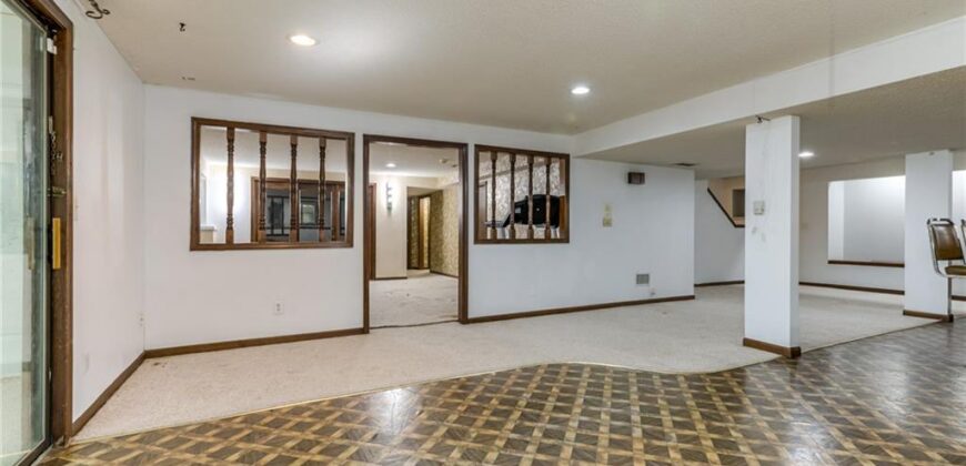 600 NW 66th Street, Kansas City, MO 64118