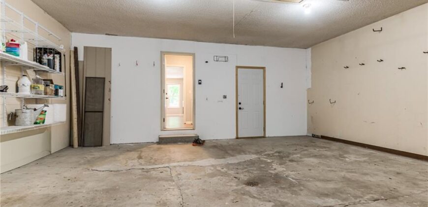 600 NW 66th Street, Kansas City, MO 64118