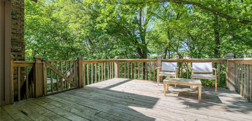 600 NW 66th Street, Kansas City, MO 64118