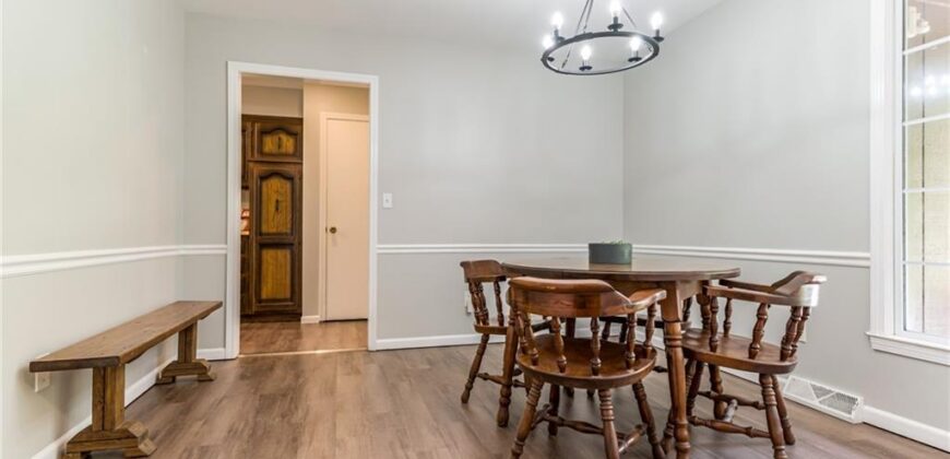 600 NW 66th Street, Kansas City, MO 64118