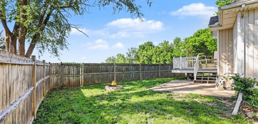 105 Sixth Street, Smithville, MO 64089