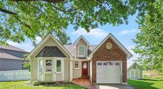 105 Sixth Street, Smithville, MO 64089