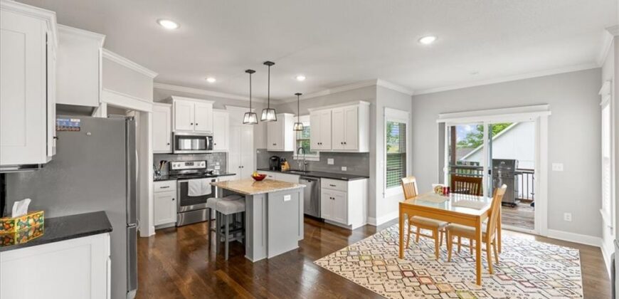 10000 N Richmond Avenue, Kansas City, MO 64157