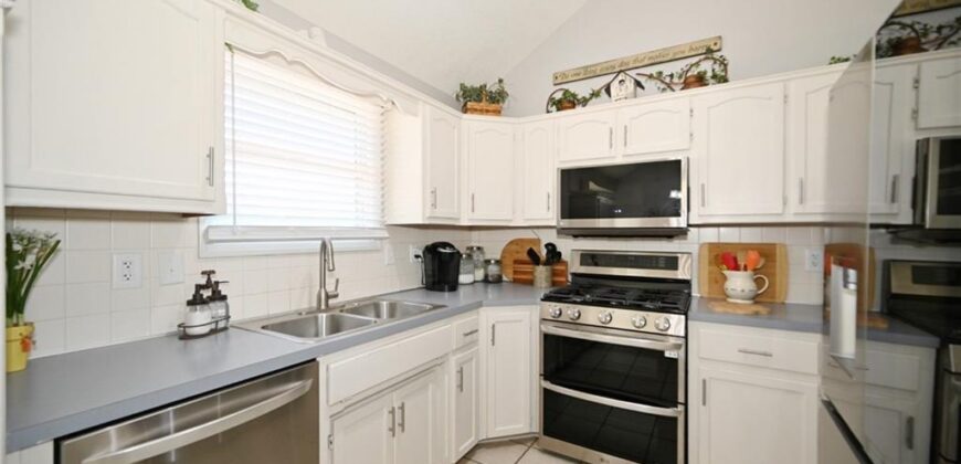 539 Lauren Street, Liberty, MO 64068