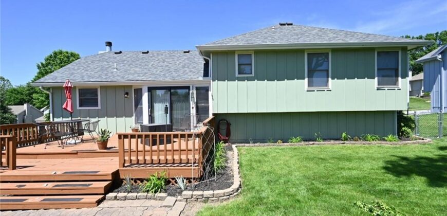 539 Lauren Street, Liberty, MO 64068