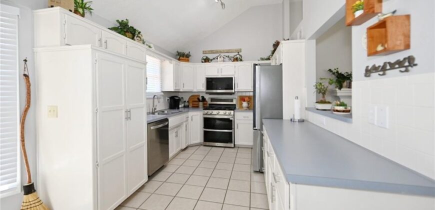 539 Lauren Street, Liberty, MO 64068