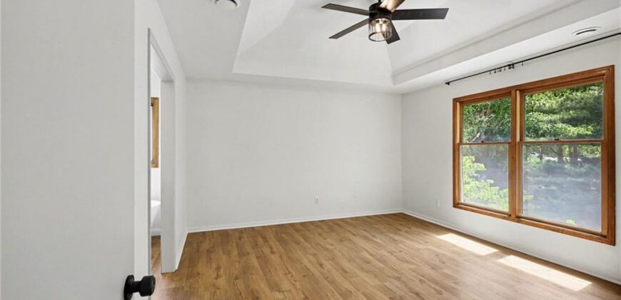 7106 N Holly Court, Kansas City, MO 64118