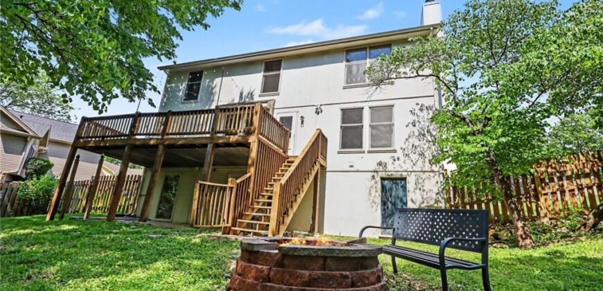 7106 N Holly Court, Kansas City, MO 64118