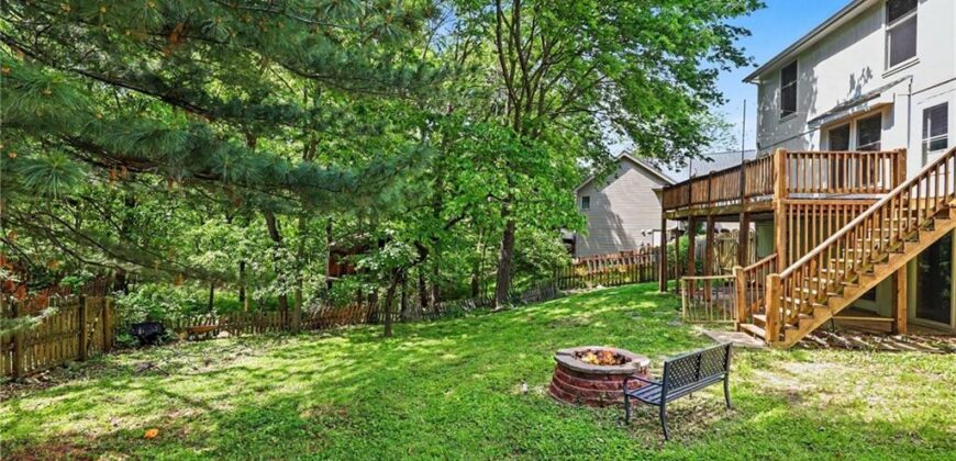 7106 N Holly Court, Kansas City, MO 64118