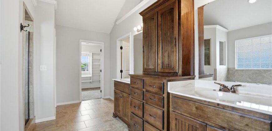 1305 NE 107th Street, Kansas City, MO 64155