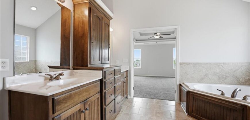 1305 NE 107th Street, Kansas City, MO 64155