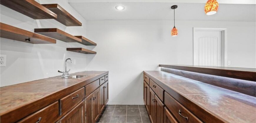 1305 NE 107th Street, Kansas City, MO 64155