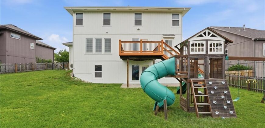1305 NE 107th Street, Kansas City, MO 64155
