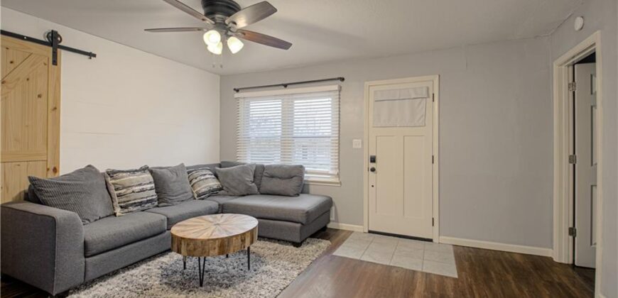 7909 N Pennsylvania Avenue, Kansas City, MO 64118