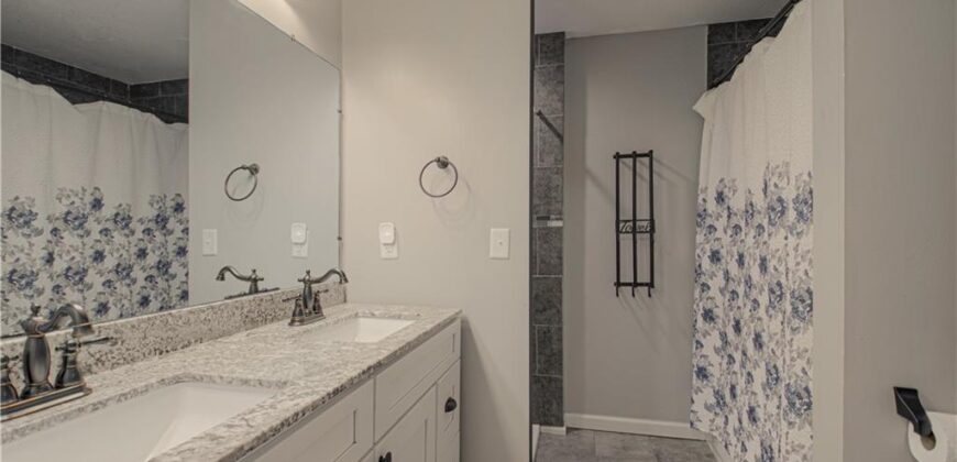 7909 N Pennsylvania Avenue, Kansas City, MO 64118