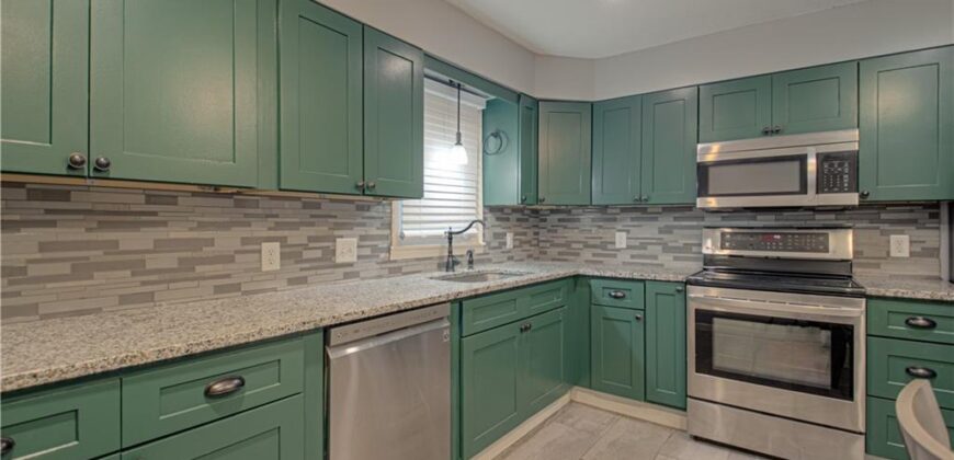 7909 N Pennsylvania Avenue, Kansas City, MO 64118